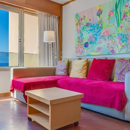 Vista Pontinha Ac & Harbor View *
