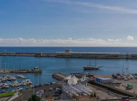 Vista Pontinha Ac & Harbor View