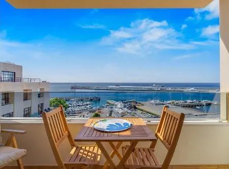 Vista Pontinha Ac & Harbor View *